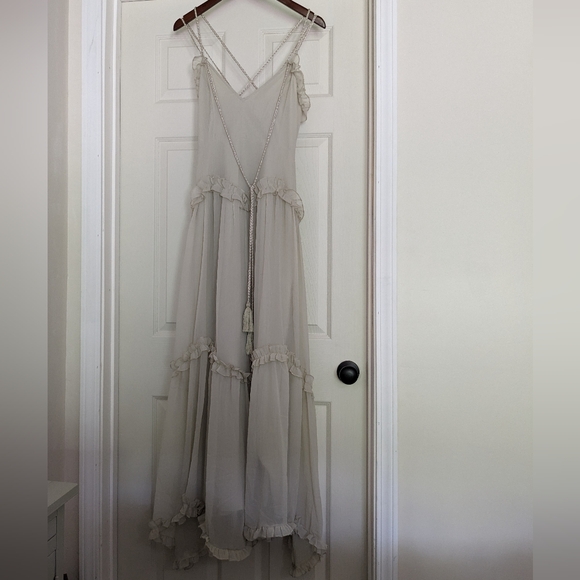 Strappy tiered ruffles maxi - Picture 1 of 6